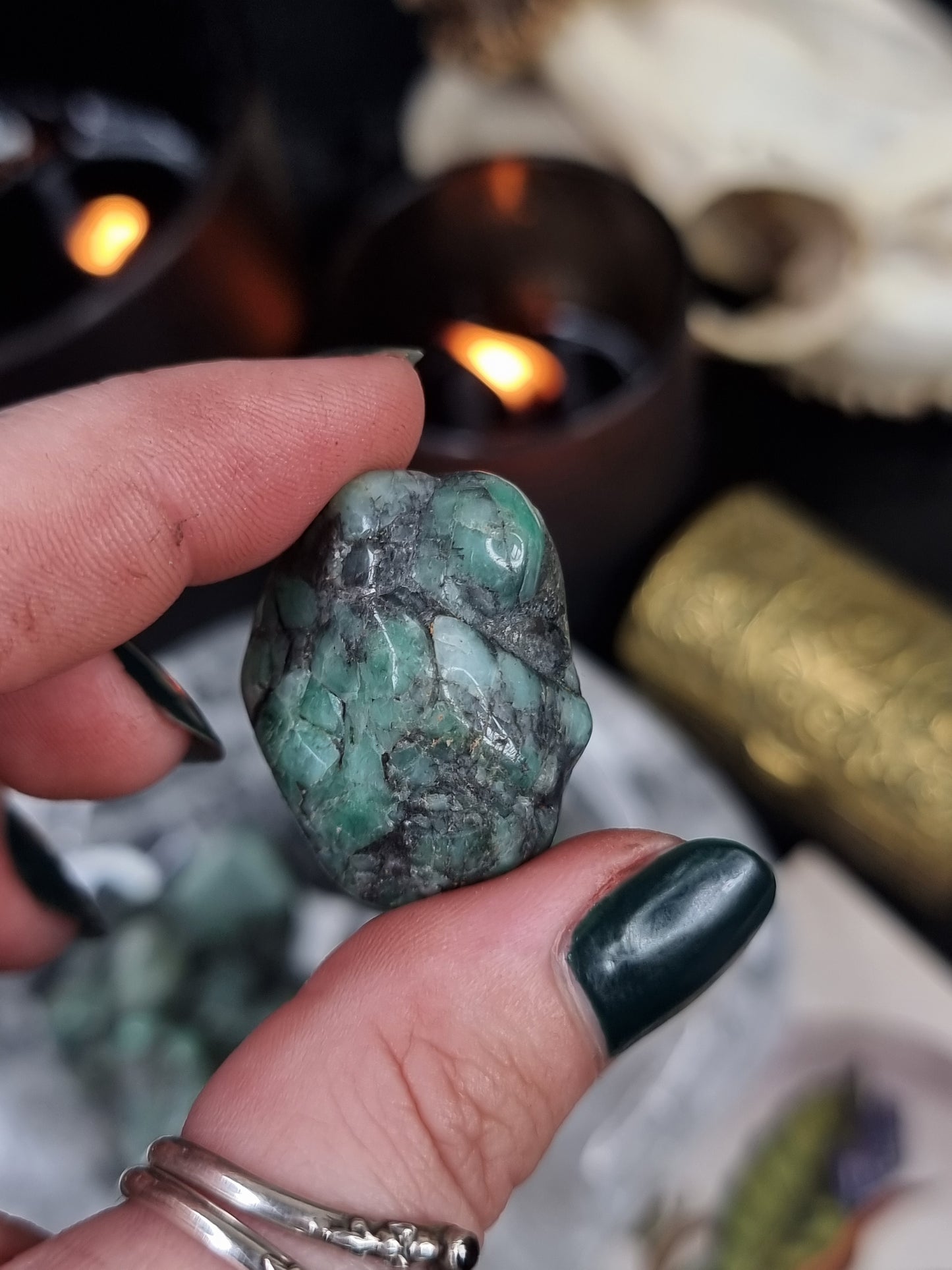 Emerald Tumble stone