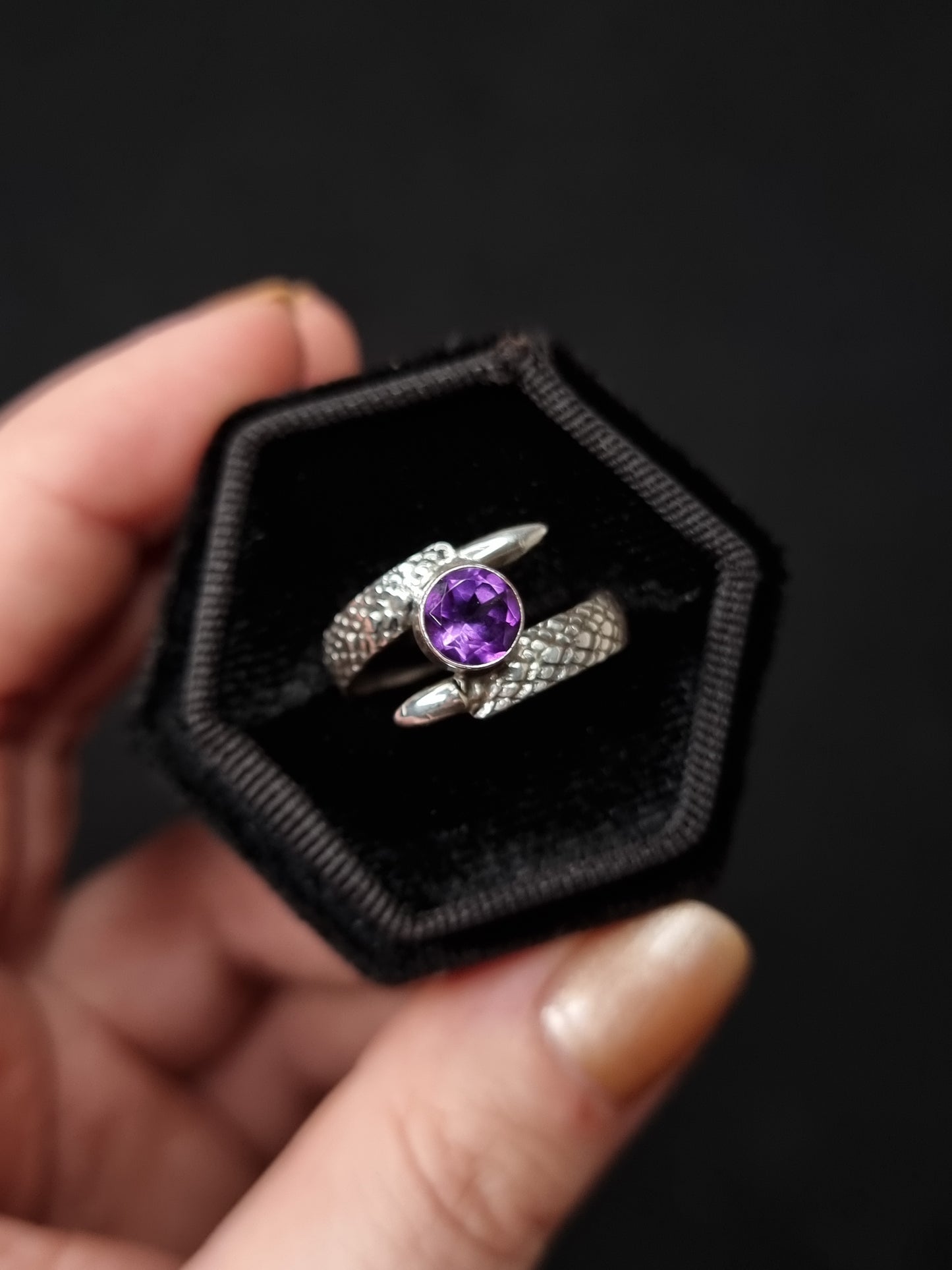 Amethyst Dreki Ring MTO