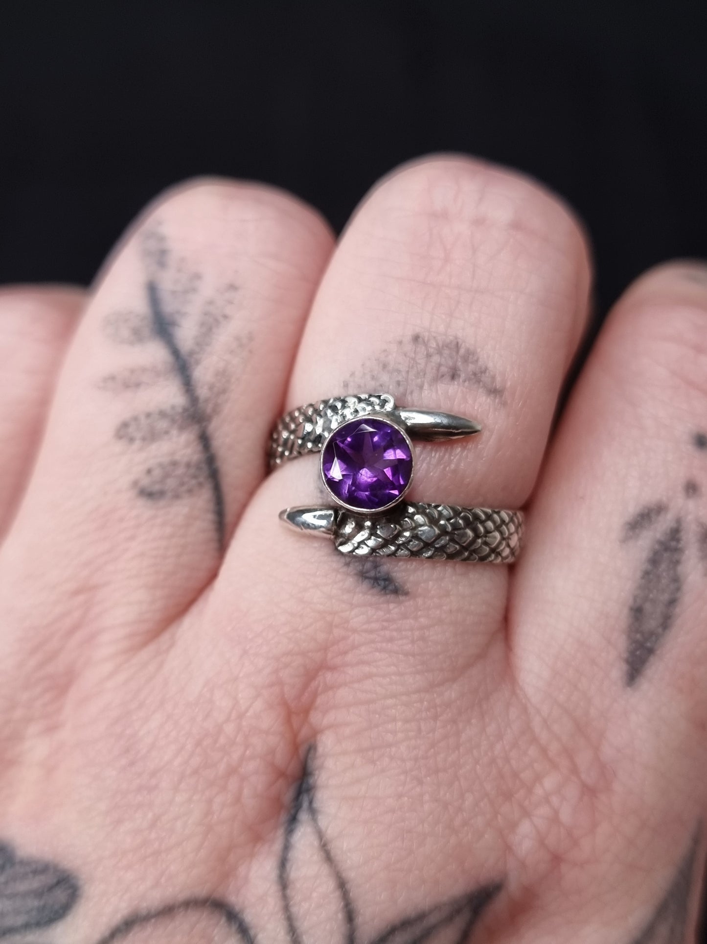 Amethyst Dreki Ring MTO