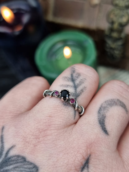 Entwined Ring UK P 1/2