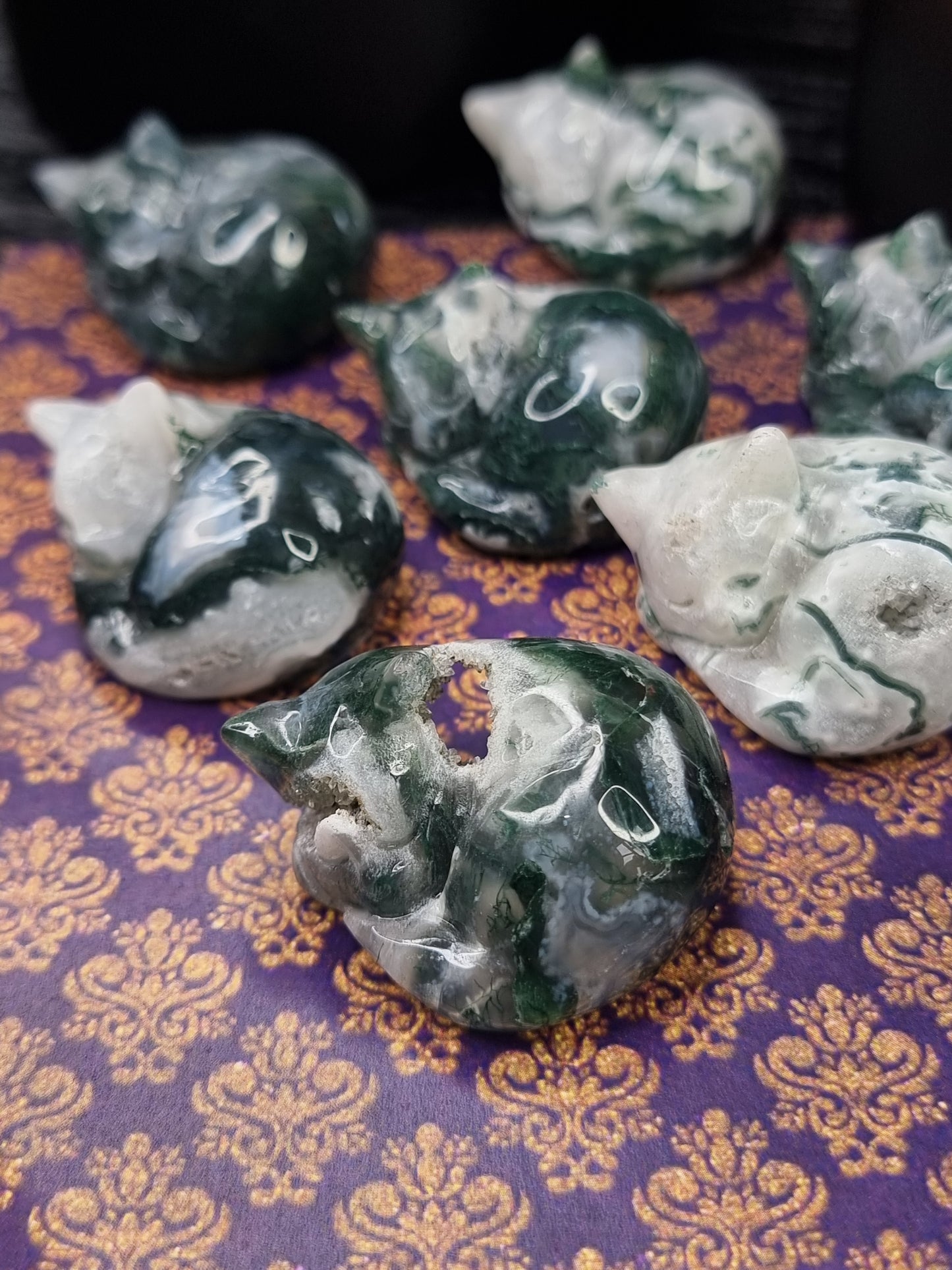 Moss Agate Cat Carving