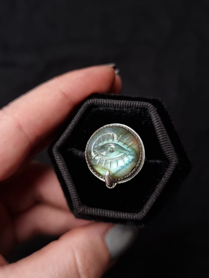 Piercing Sight Ring (UK Q)