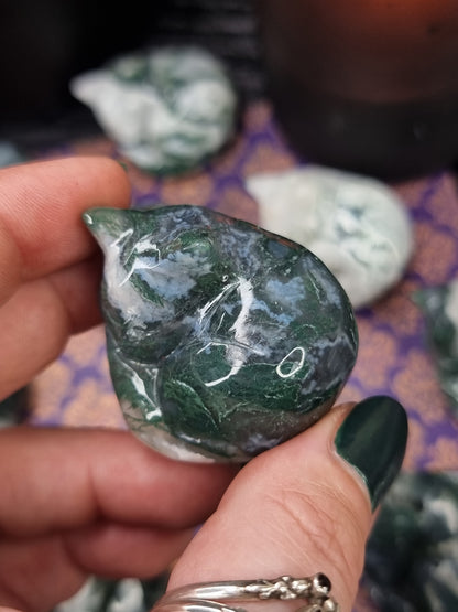 Moss Agate Cat Carving