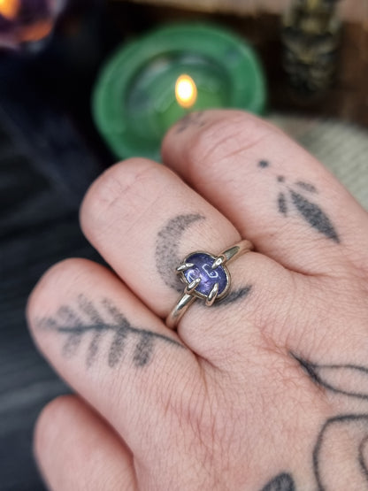 Tanzanite Clawed Ring UK P