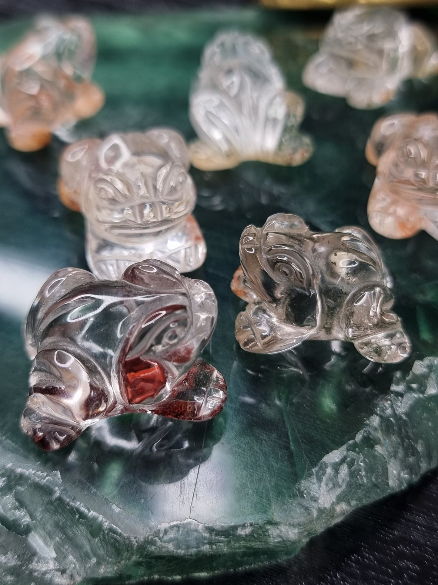 Garden Quartz Frog Carving