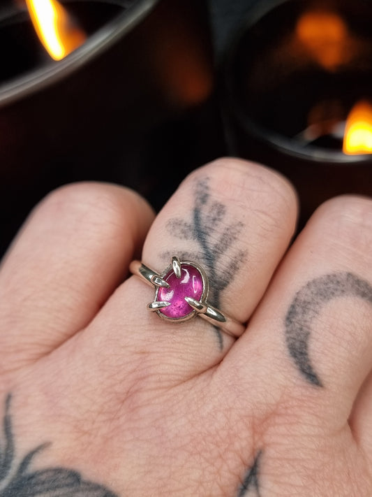 Pink Sapphire Clawed Ring (UK N 1/2)