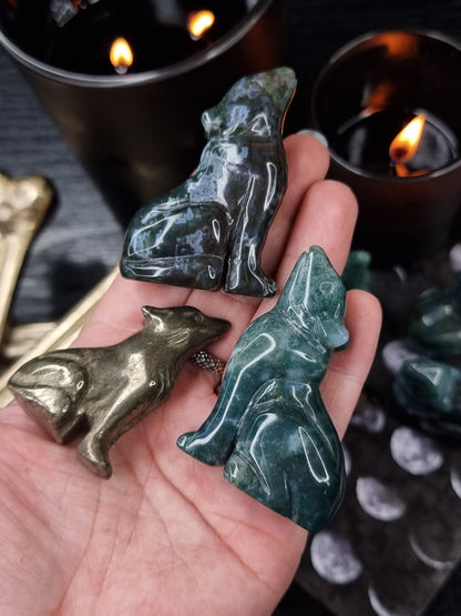 Wolf Crystal Carving